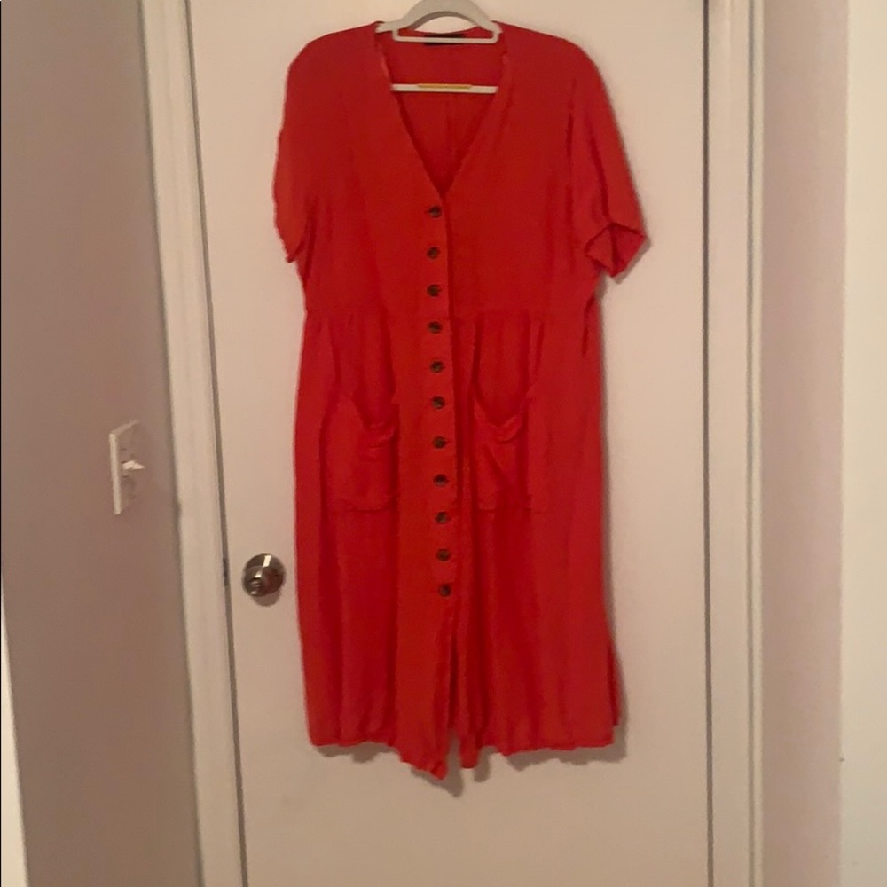 Red/orange dress. Linen mix.